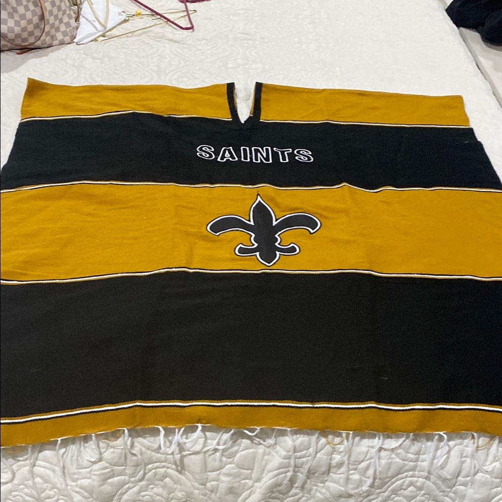 Saints Black and Gold Cape